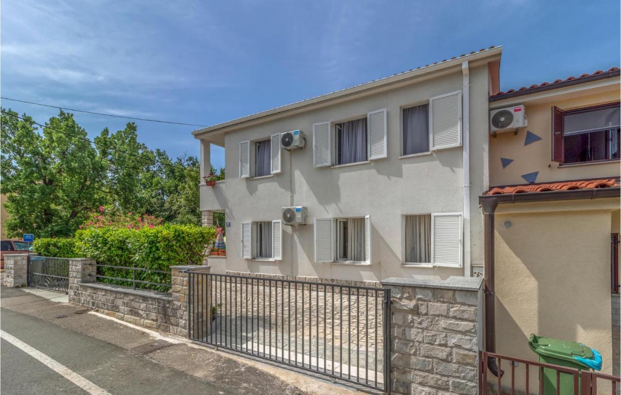 Nice Apartment In Jadranovo With Wifi Экстерьер фото