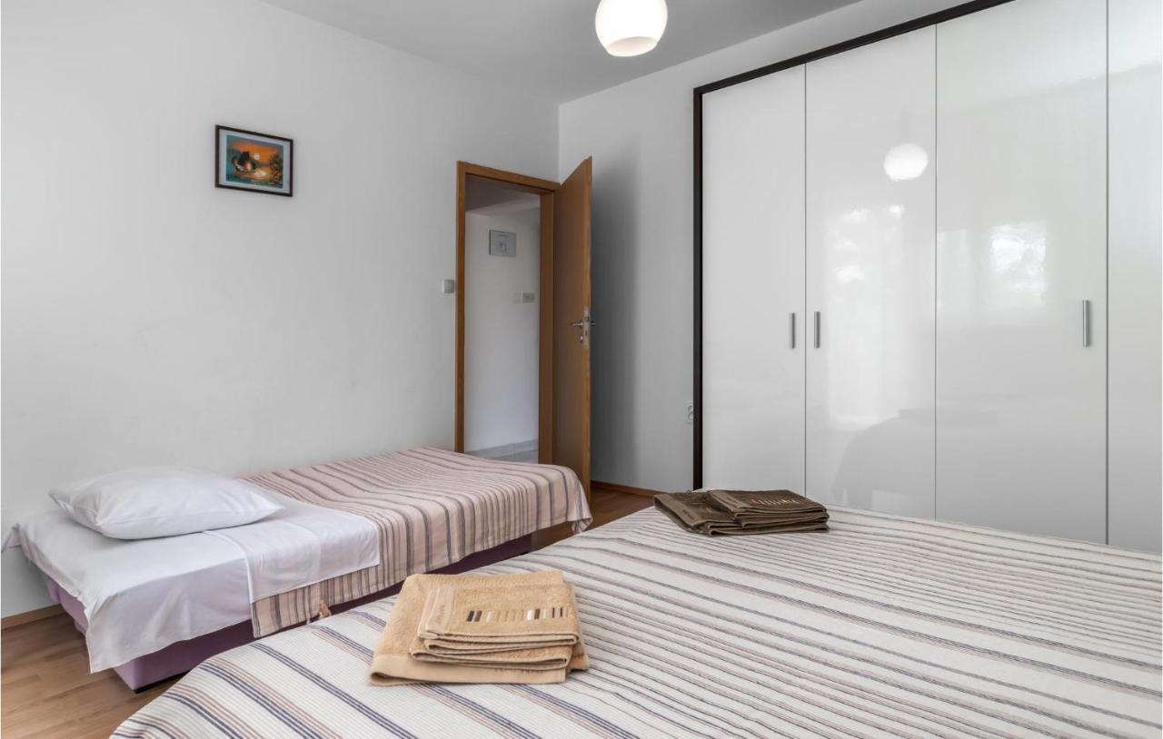 Nice Apartment In Jadranovo With Wifi Экстерьер фото
