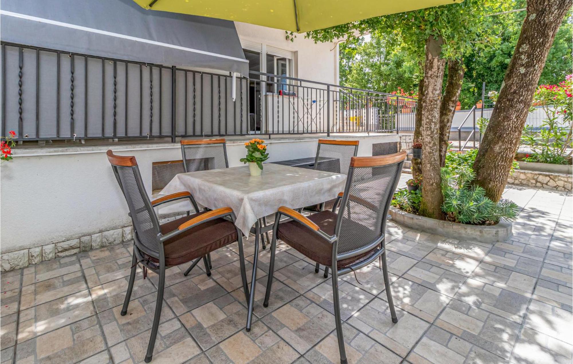 Nice Apartment In Jadranovo With Wifi Экстерьер фото